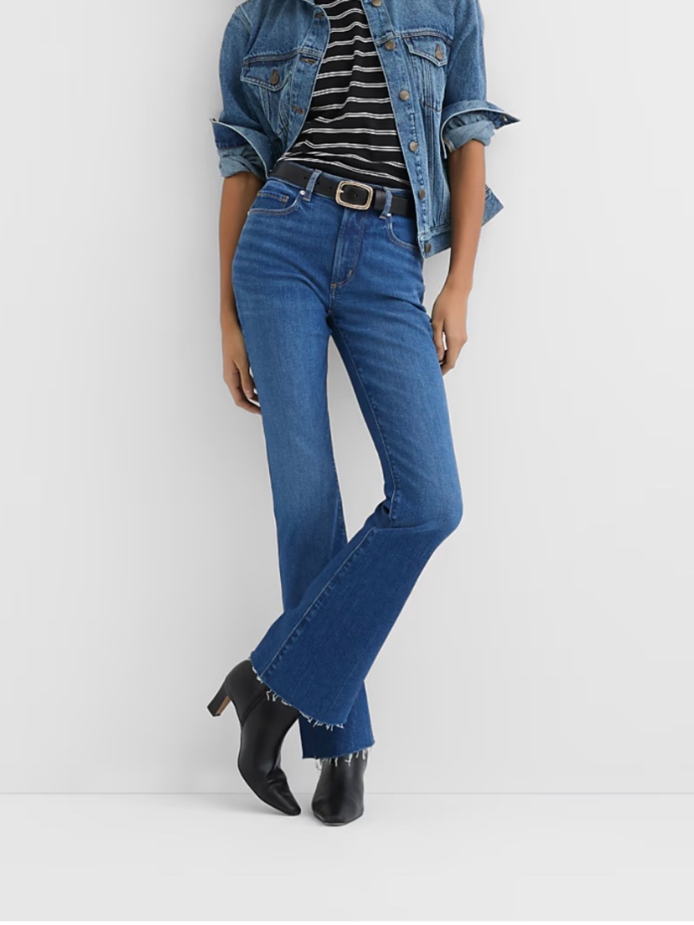 Loft Mid Rise Boot Jeans in Vintage Dark Wash - Size 26